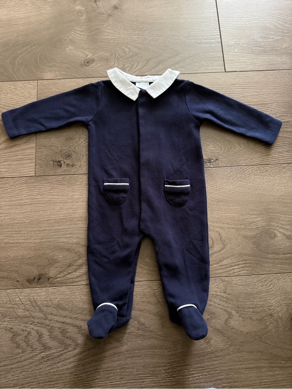 Edgehill Collection Classic Navy One-Piece Footed Romper with White Collar NB